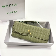 Bottega Veneta Clutch Bags